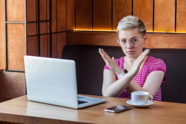 Setting Hard Boundaries: How to say “no” to after-hours emails without guilt